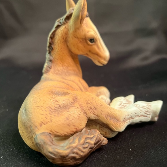 Horse figurine sculpture vtg pony foal signed artist J Brown RSL 1980 - Picture 4 of 11